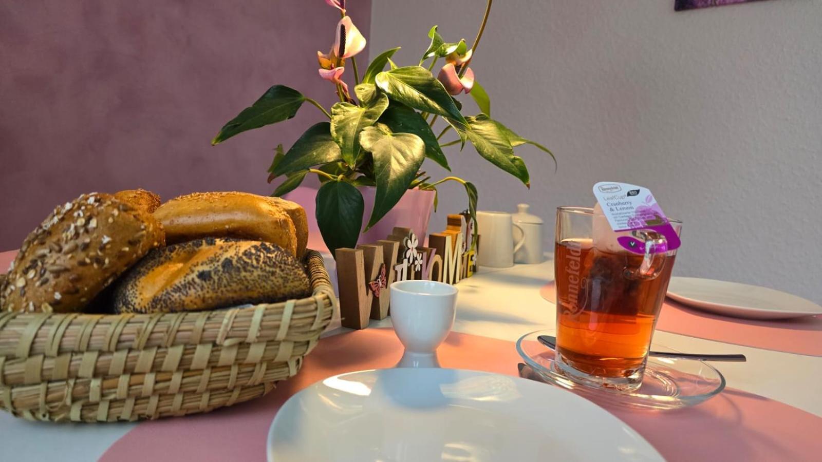 Happy Homes Pink - Up To 5 - Kueche - W-Lan - Netflix - Honig - Badewanne Nidda Eksteriør bilde
